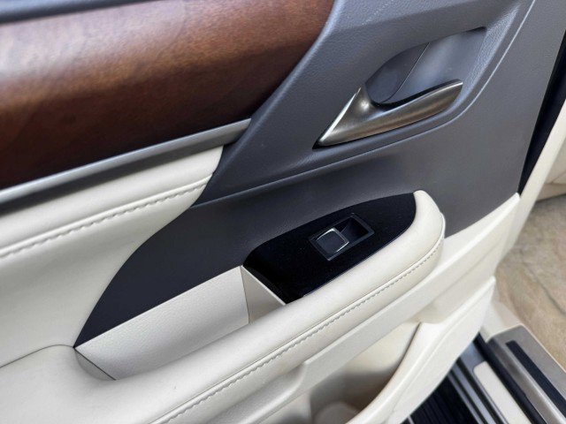 Used 2019 Lexus LX 570 4WD image 49