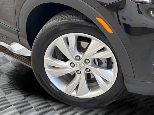 Certified 2025 Buick Encore GX Preferred AWD/4WD image 23