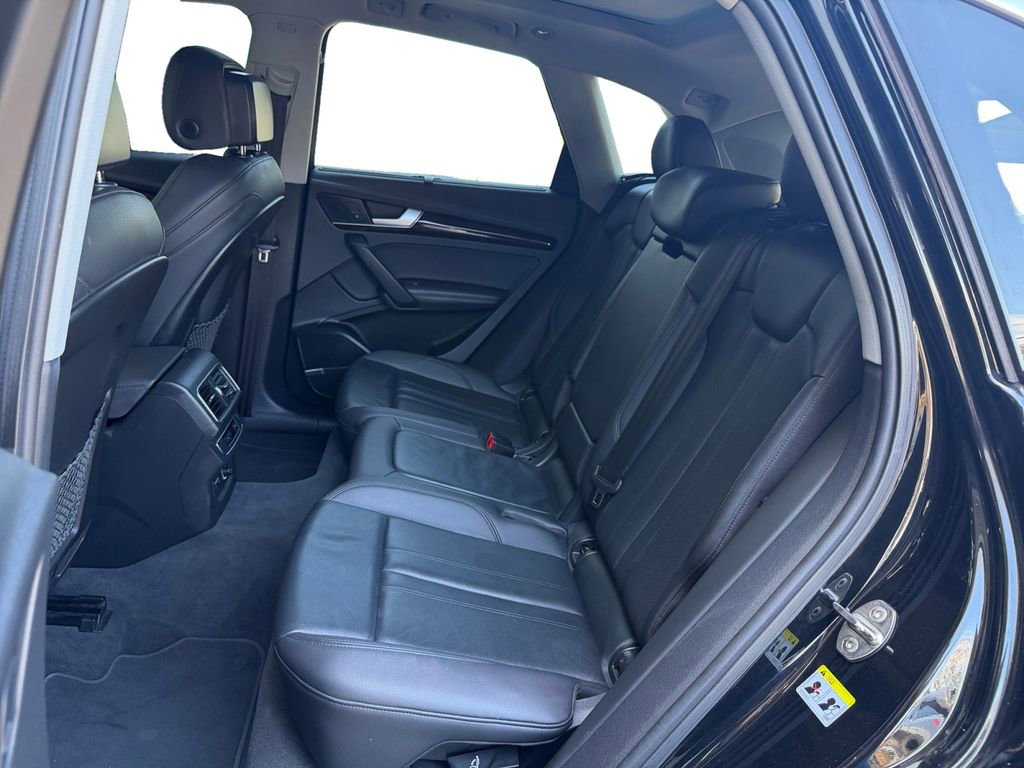Used 2019 Audi Q5 2.0T Premium Plus w/ Premium Plus Package image 16