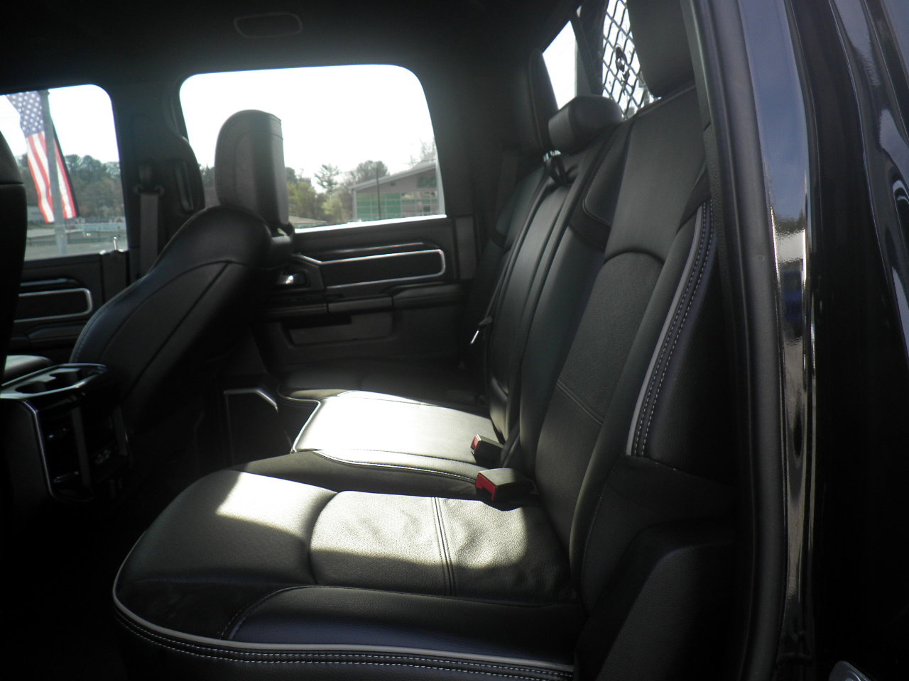 Used 2022 RAM 3500 Laramie image 19