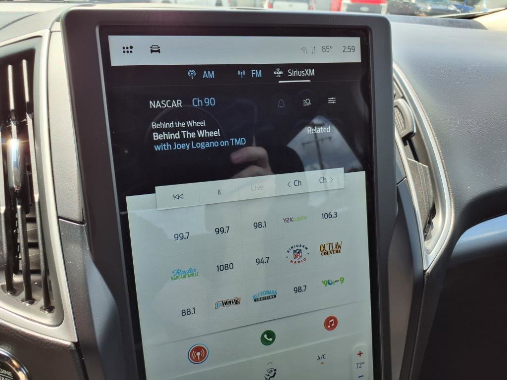 Used 2024 Ford Edge SEL image 17