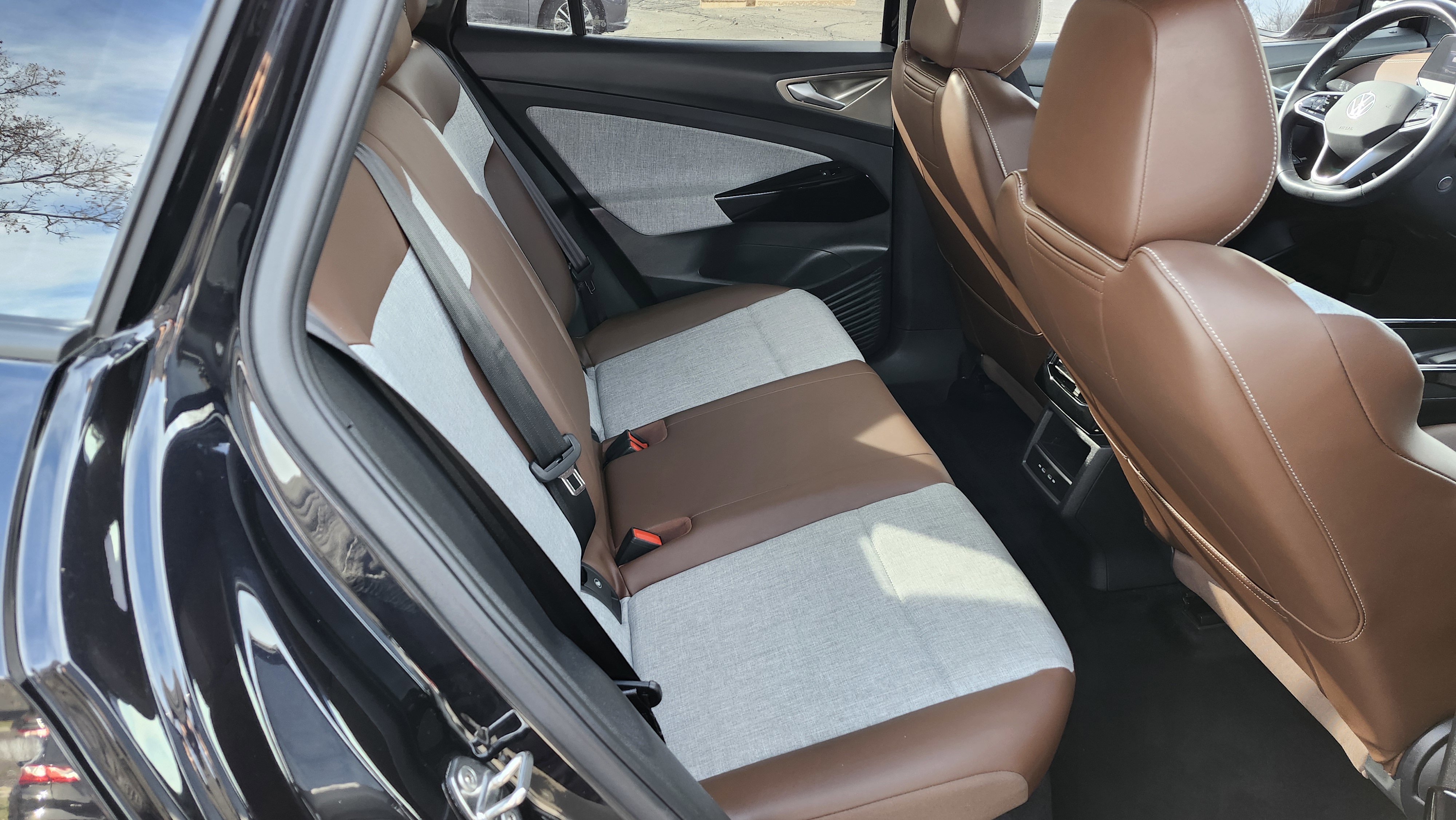 Used 2024 Volkswagen ID.4 2WD image 18