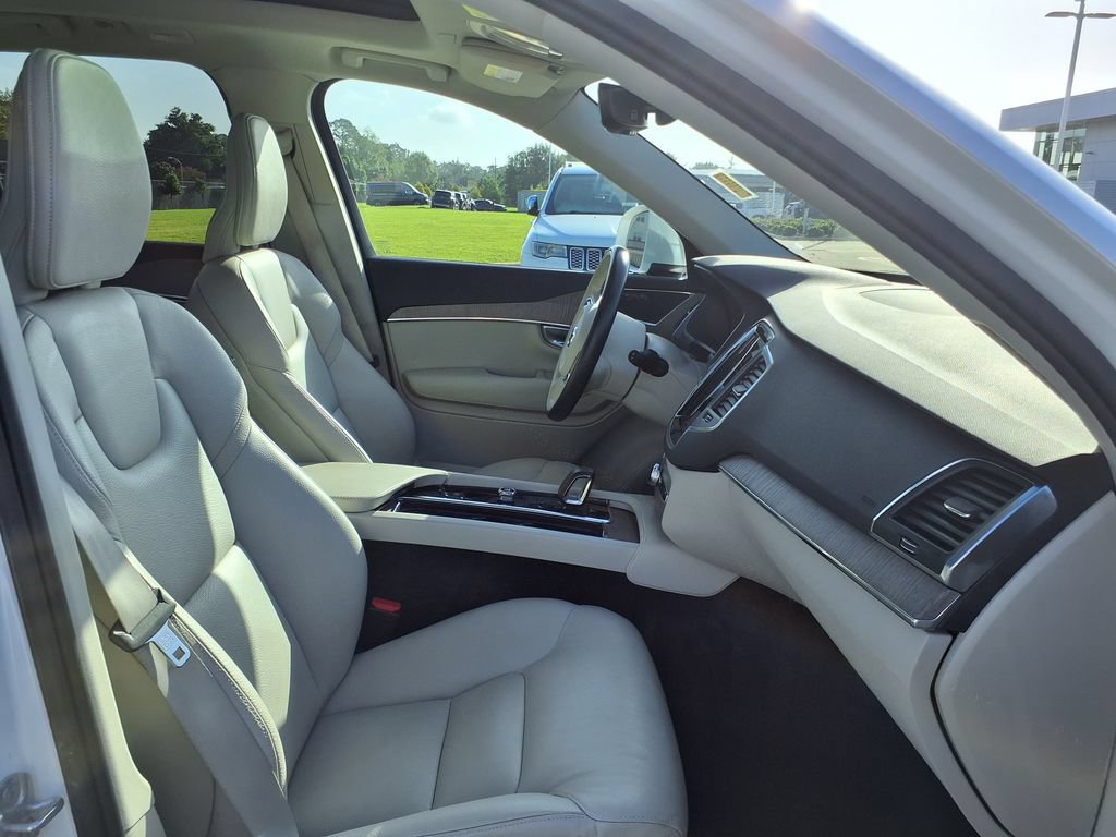 Certified 2023 Volvo XC90 B6 Core AWD/4WD image 26