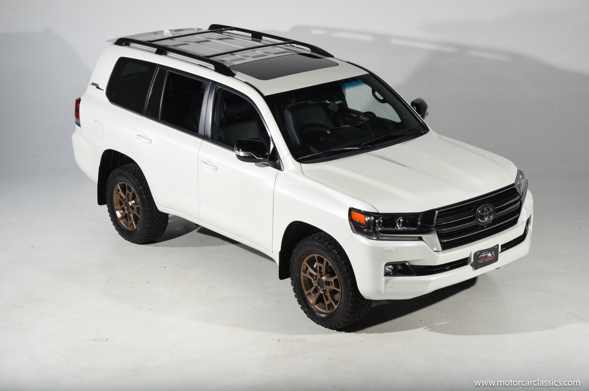 Used 2021 Toyota Land Cruiser Heritage Edition AWD/4WD image 7
