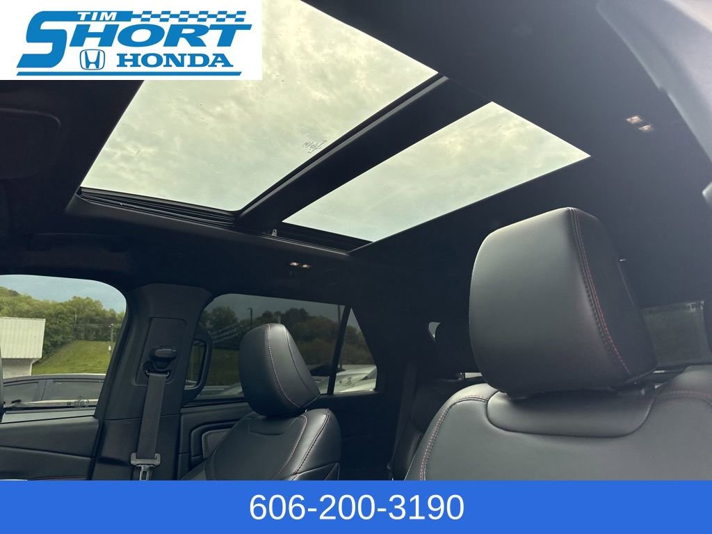 Used 2025 Ford Explorer ST-Line w/ Premium Package image 13