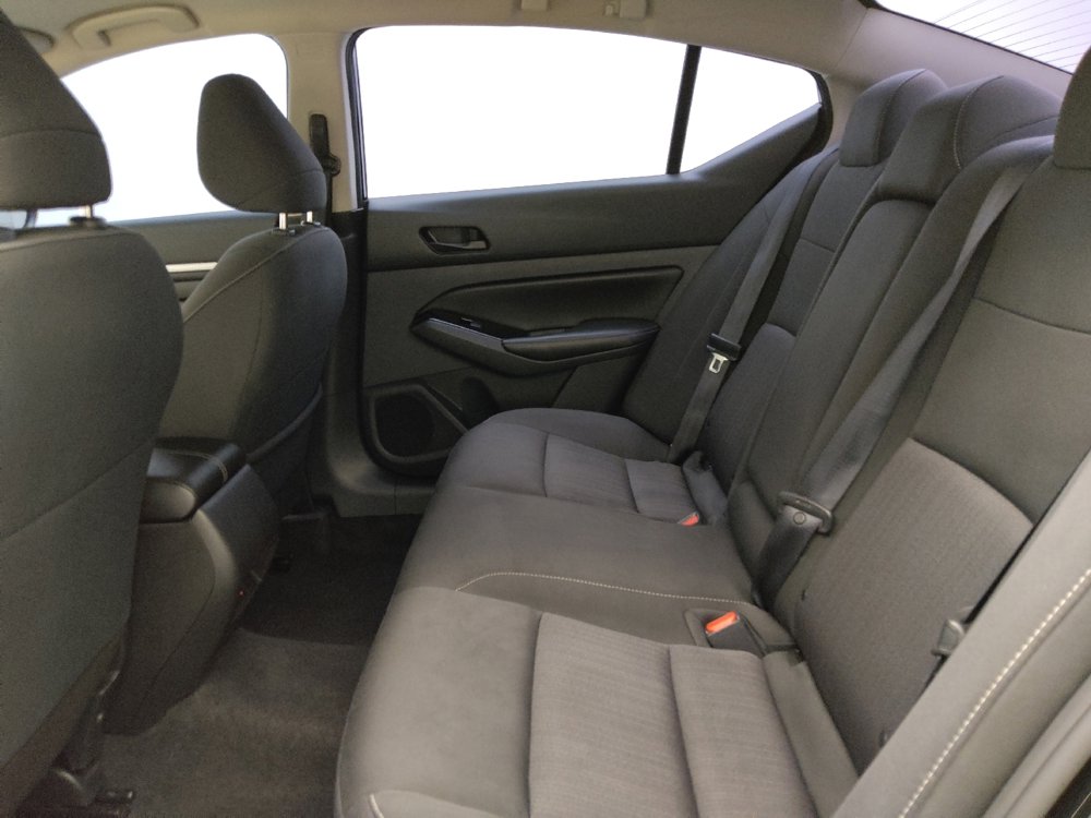 Used 2023 Nissan Altima 2.5 SV image 18