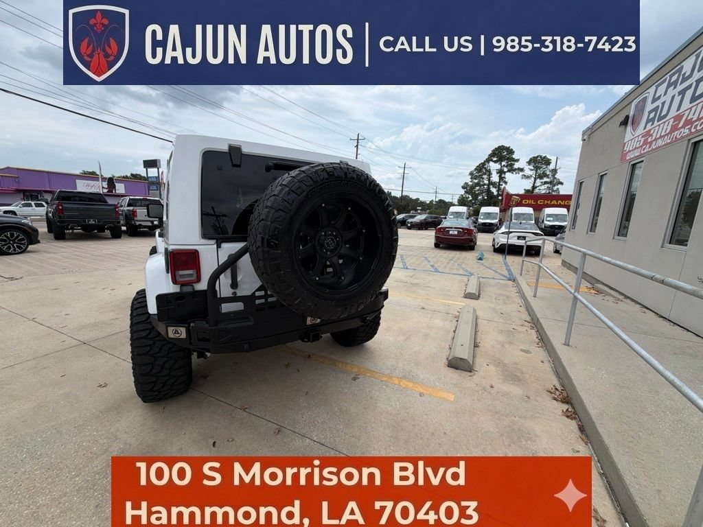 Used 2017 Jeep Wrangler Unlimited Rubicon AWD/4WD image 19