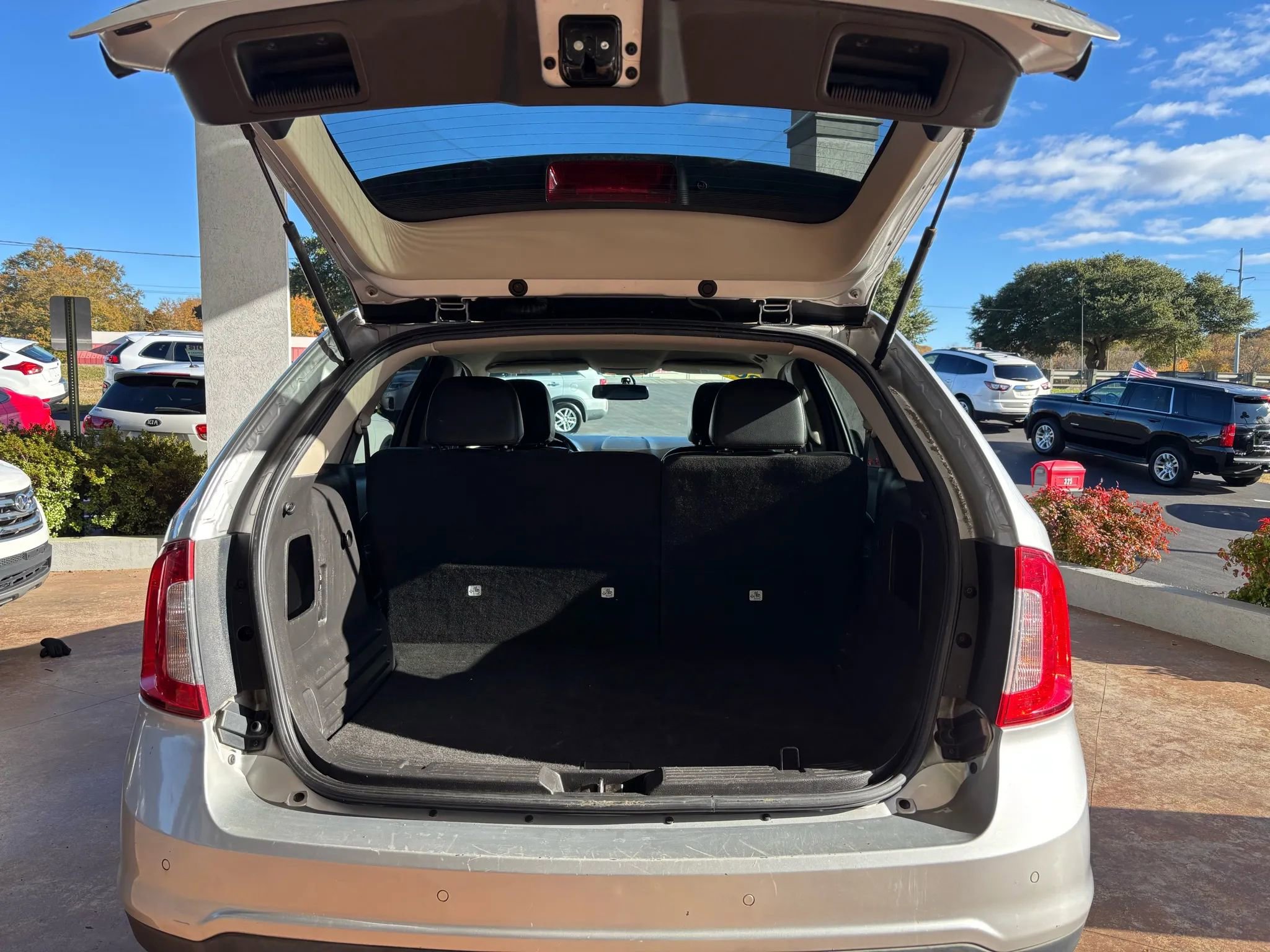 Used 2013 Ford Edge SEL image 23