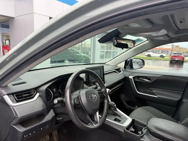 Used 2021 Toyota RAV4 XLE w/ Convenience Package image 8