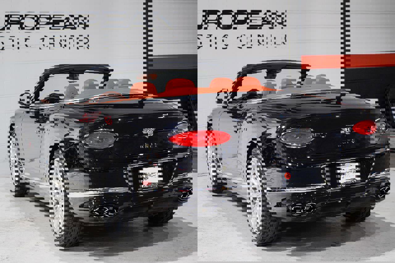 Used 2022 Bentley Continental GT image 35