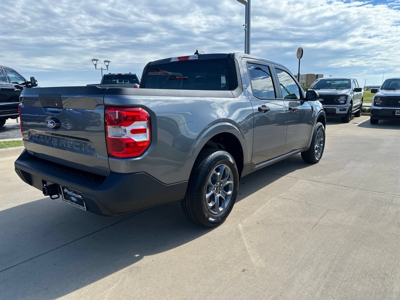 New 2026 Ford Maverick XLT w/ XLT Luxury Package FWD image 6