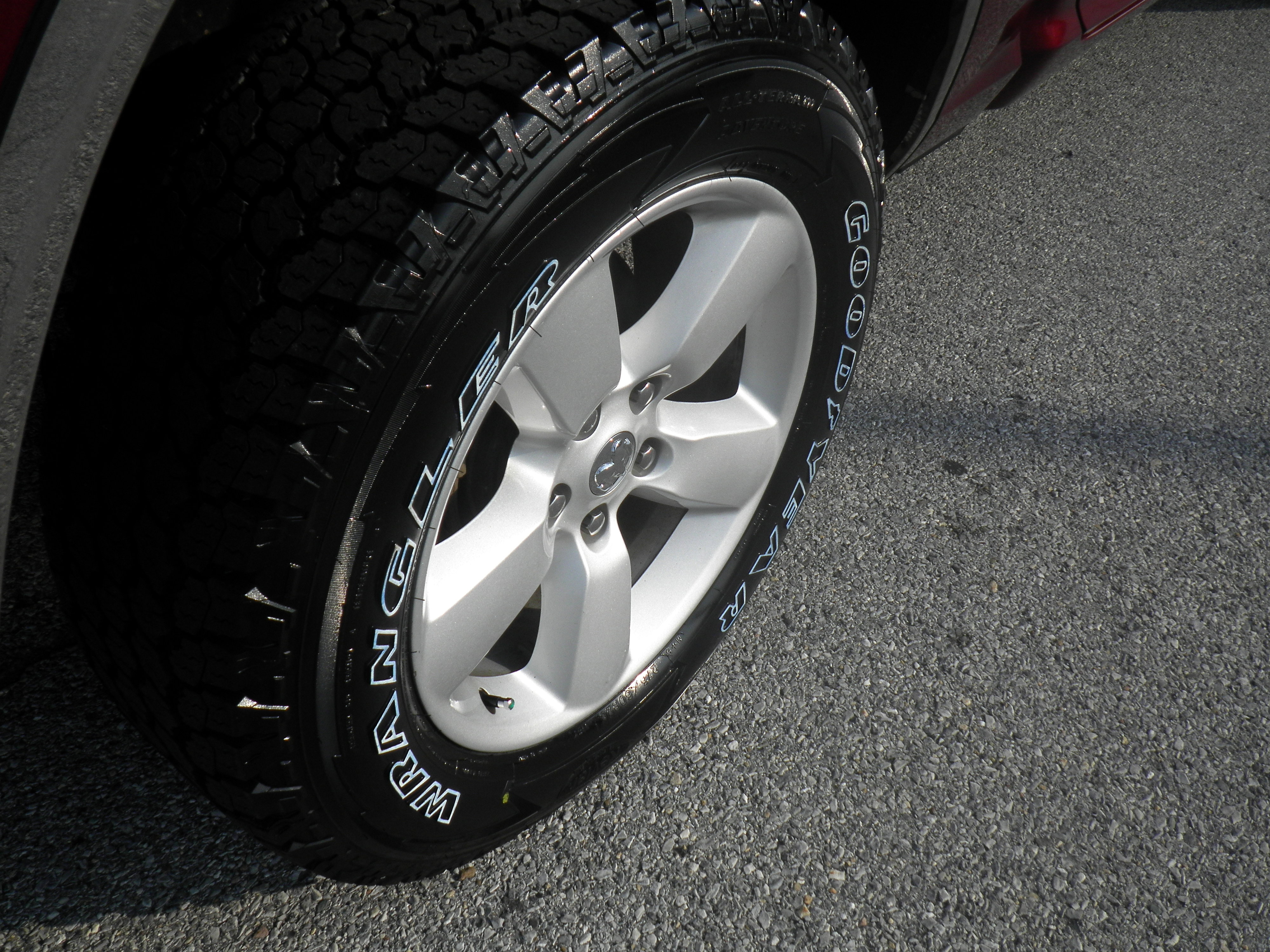 Used 2021 RAM 1500 Tradesman w/ Tradesman SXT Package image 11