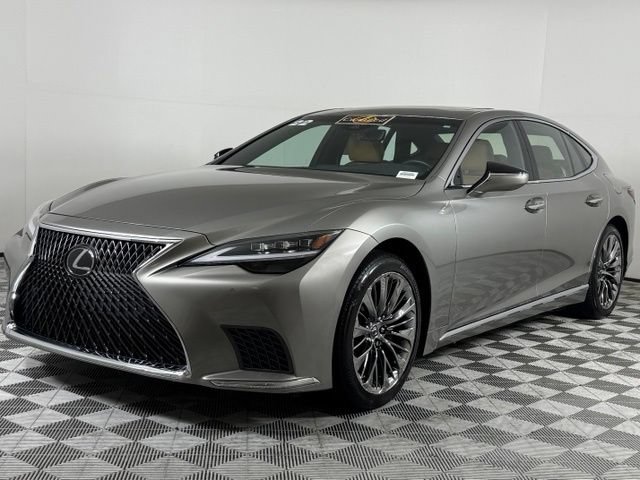 Used 2022 Lexus LS 500 w/ Accessory Package (Z2) RWD image 2