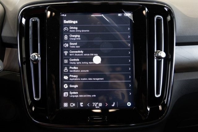 New 2025 Volvo EX40 Core w/ Climate Package image 8