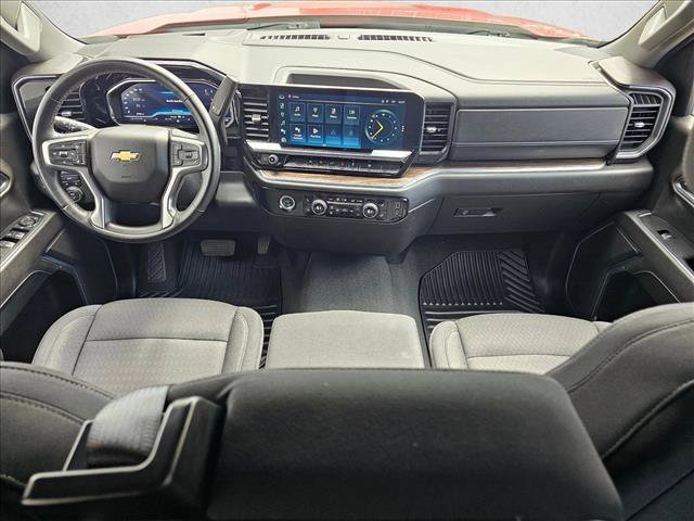 Used 2023 Chevrolet Silverado 1500 LT AWD/4WD image 18