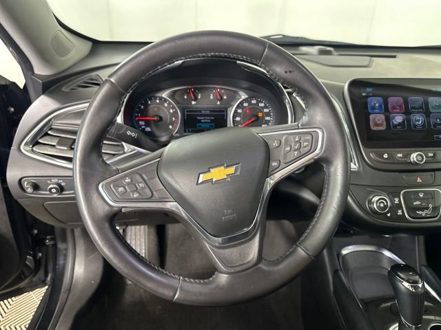 Used 2017 Chevrolet Malibu LT w/ Leather Package image 14