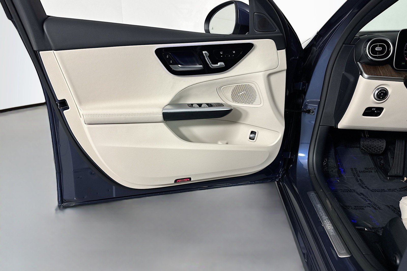 New 2026 Mercedes-Benz C 300 Sedan image 20