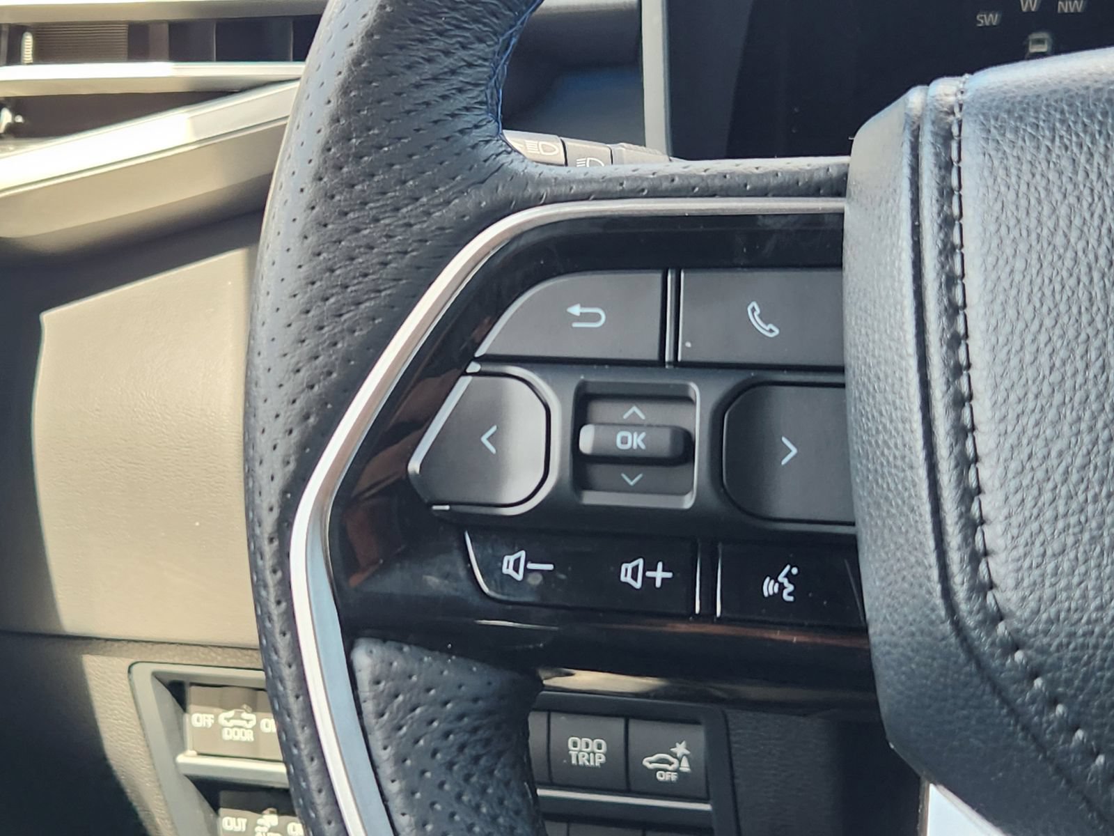 Used 2022 Toyota Tundra Platinum RWD image 31