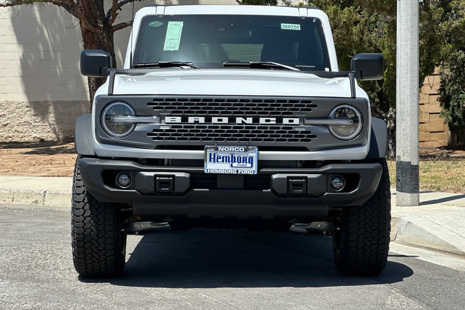 New 2026 Ford Bronco Badlands w/ Sasquatch Package AWD/4WD image 9