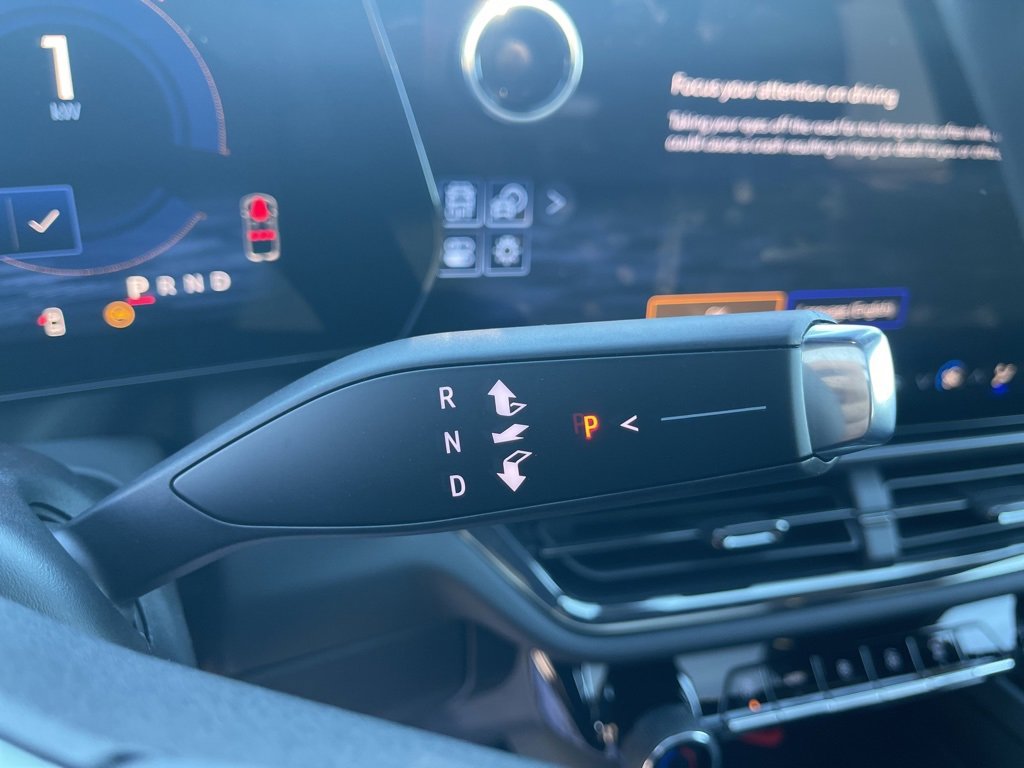 New 2025 Chevrolet Equinox EV RS image 24