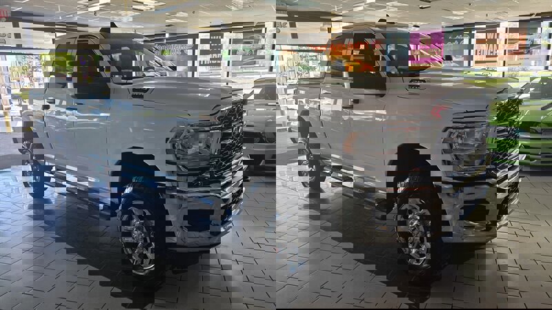 Used 2023 RAM 2500 Tradesman w/ Chrome Appearance Group image 4
