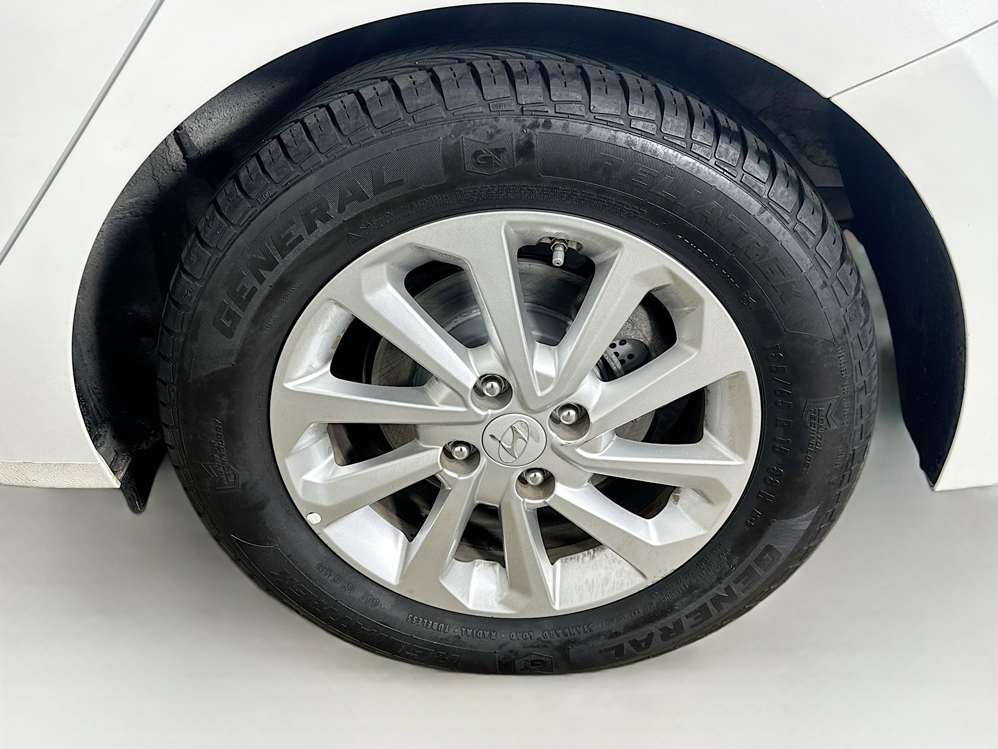 Used 2021 Hyundai Accent SEL FWD image 11