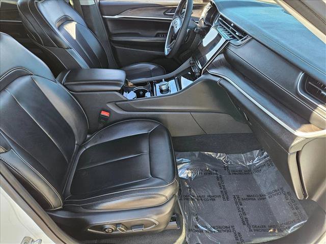 Used 2023 Jeep Grand Cherokee L Limited image 21