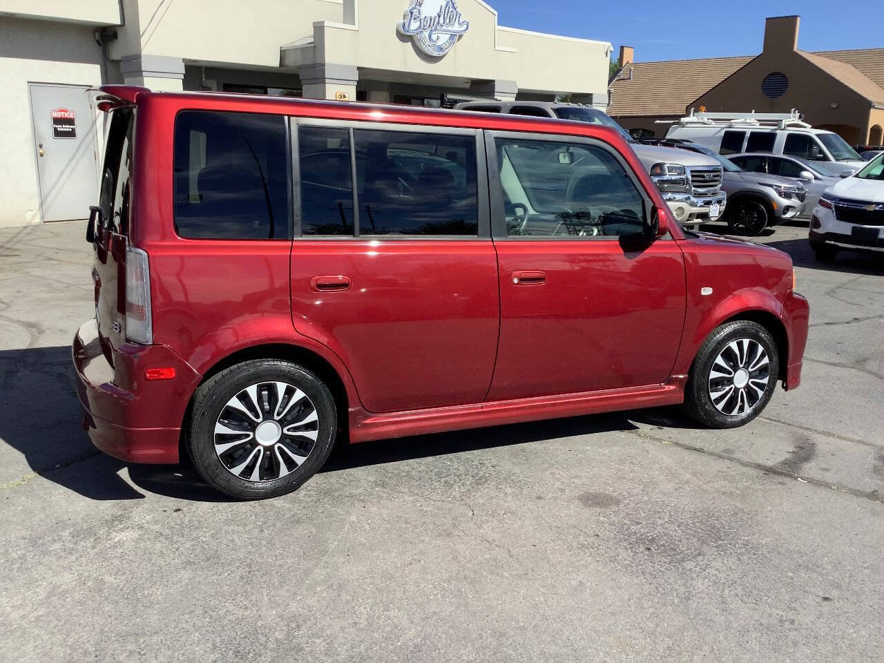Used 2006 Scion xB FWD image 11