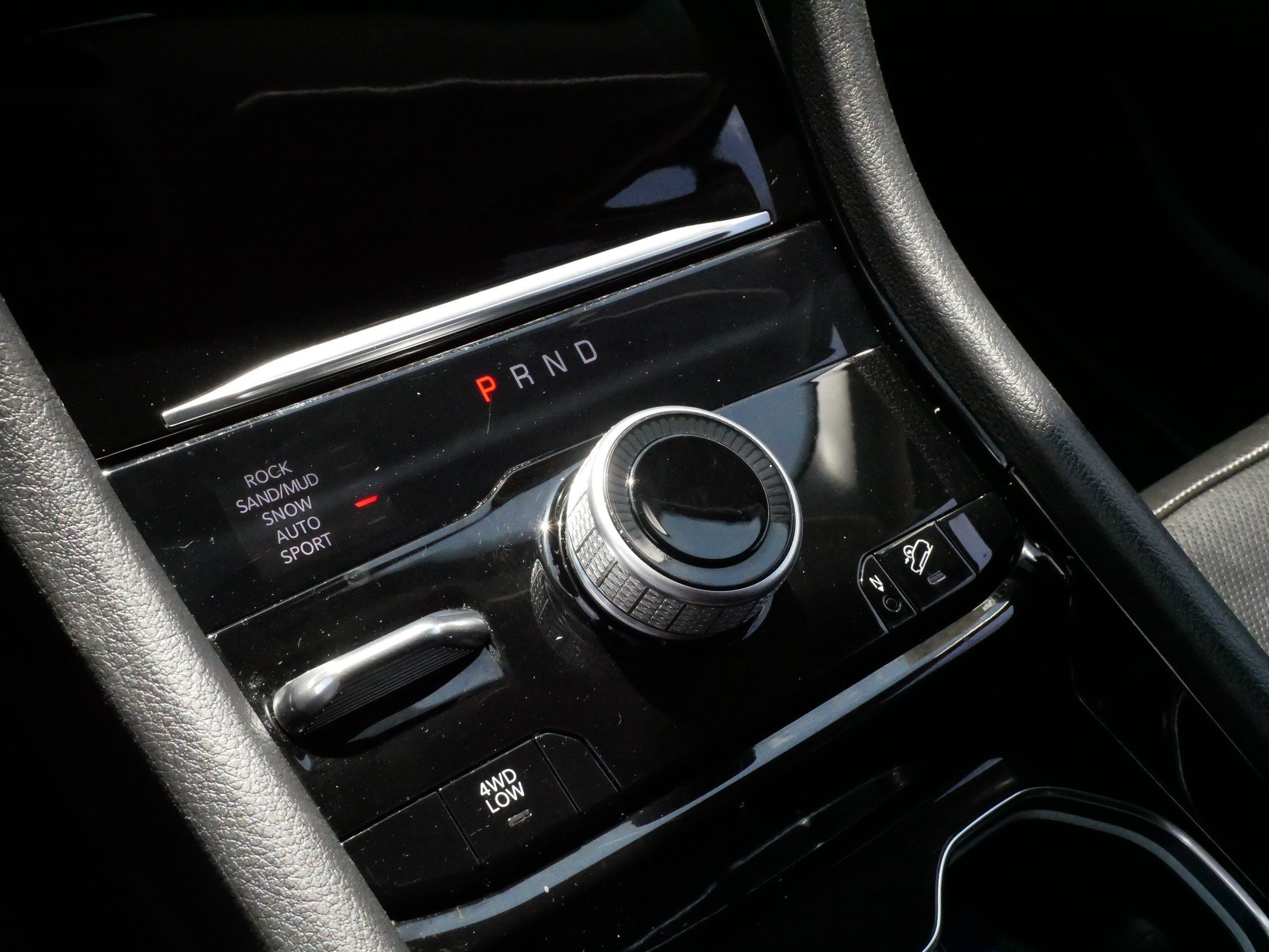 Used 2022 Jeep Grand Cherokee Limited 4xe w/ Luxury Tech Group II AWD/4WD image 24