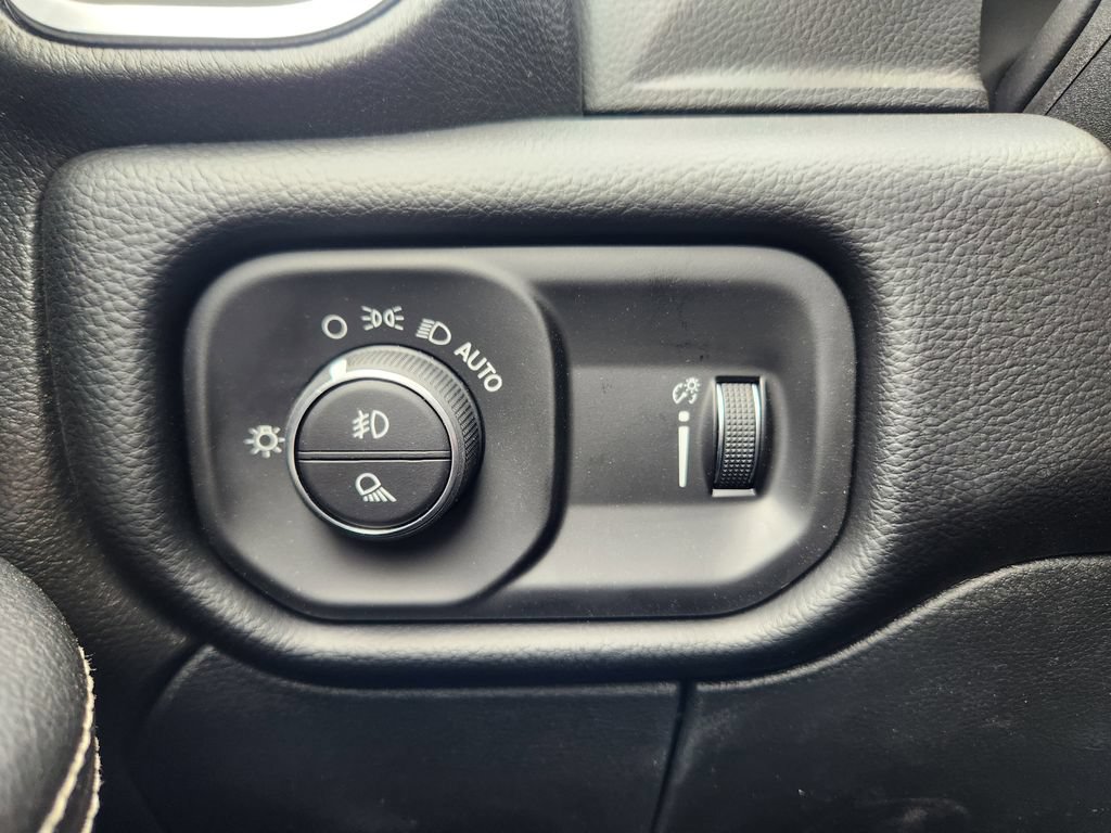 New 2026 RAM 2500 Big Horn AWD/4WD image 21