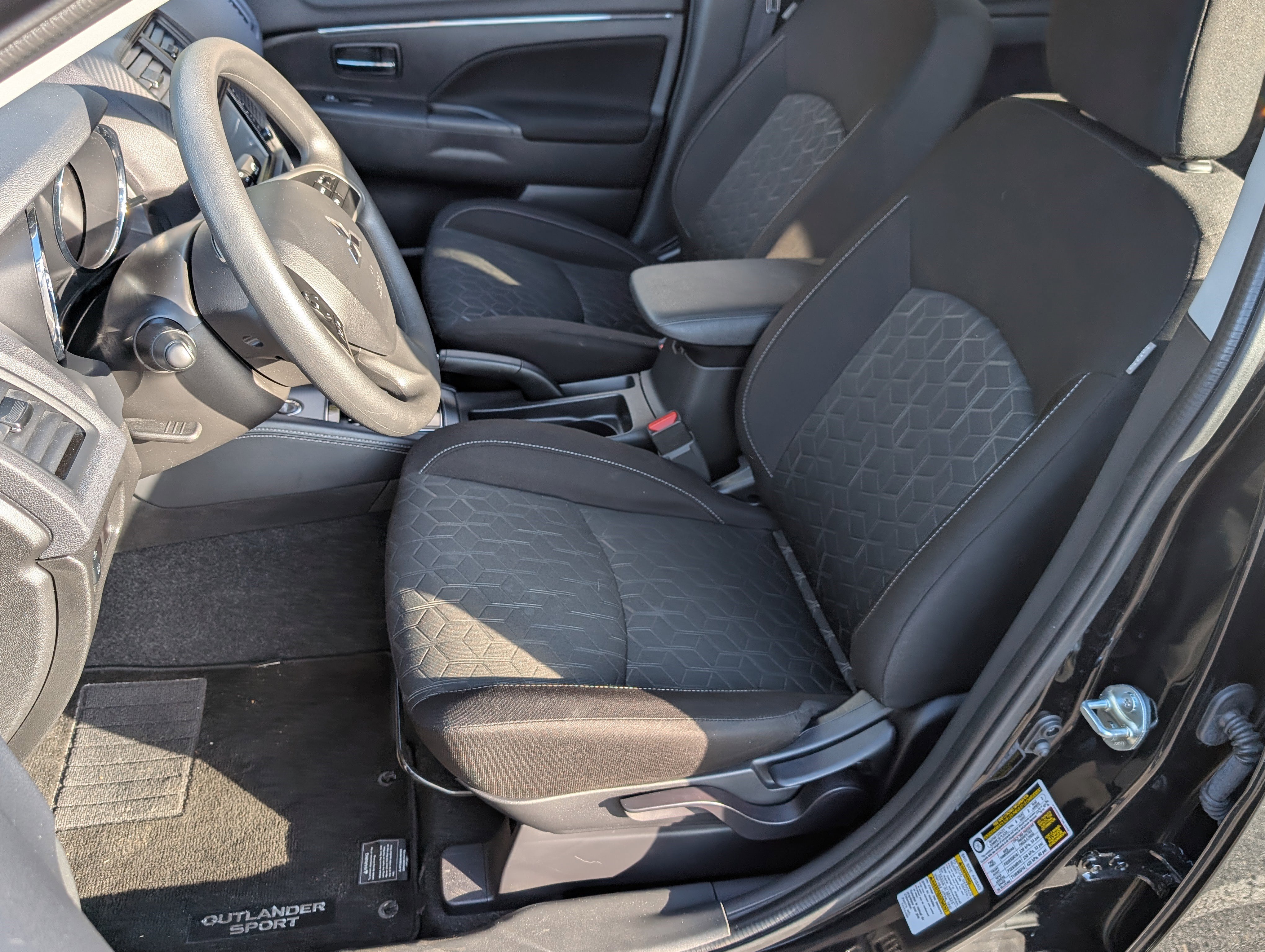 Used 2024 Mitsubishi Outlander Sport SE image 16