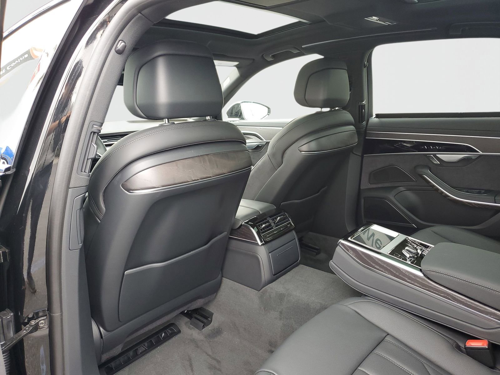 New 2026 Audi A8 L 3.0T AWD/4WD image 16