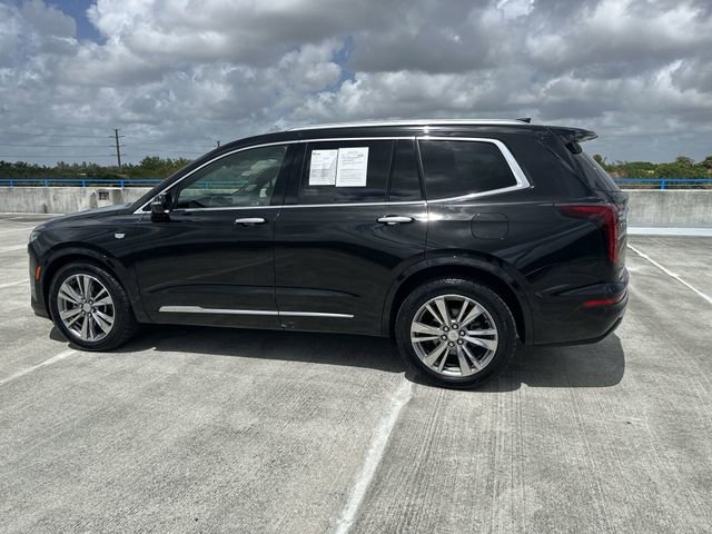 Used 2023 Cadillac XT6 Premium Luxury image 16