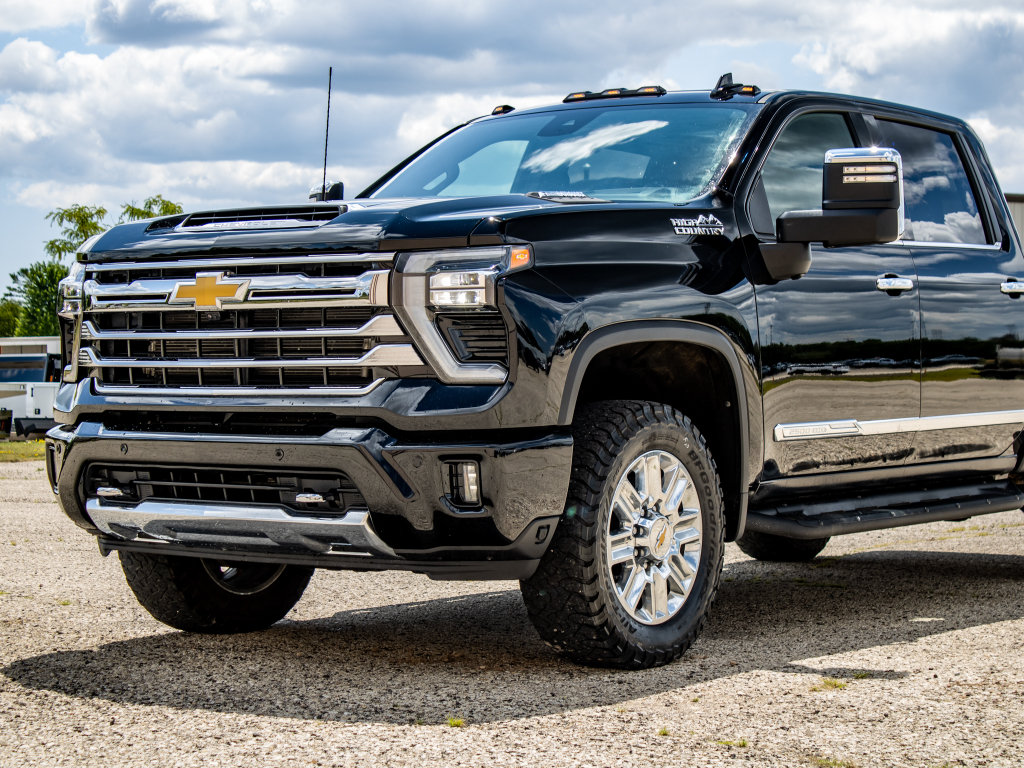 Used 2024 Chevrolet Silverado 2500 High Country w/ High Country Premium Package AWD/4WD image 20