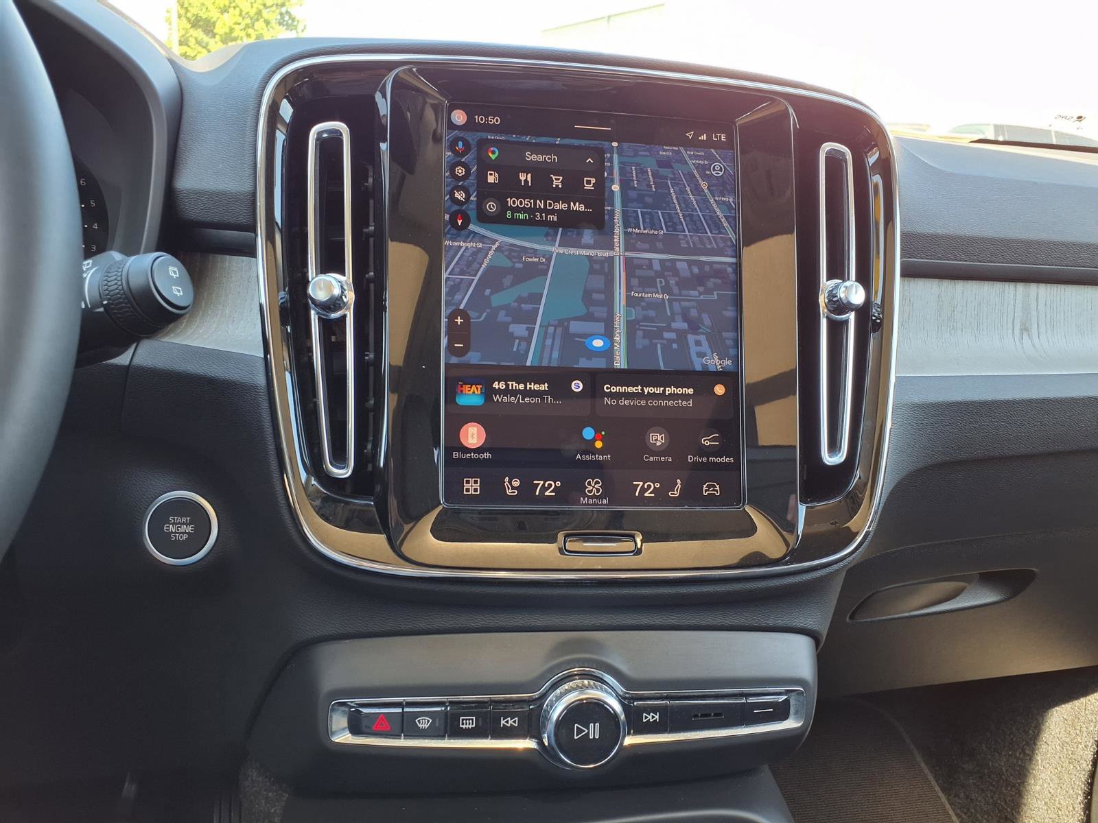Certified 2025 Volvo XC40 B5 Core AWD/4WD image 26