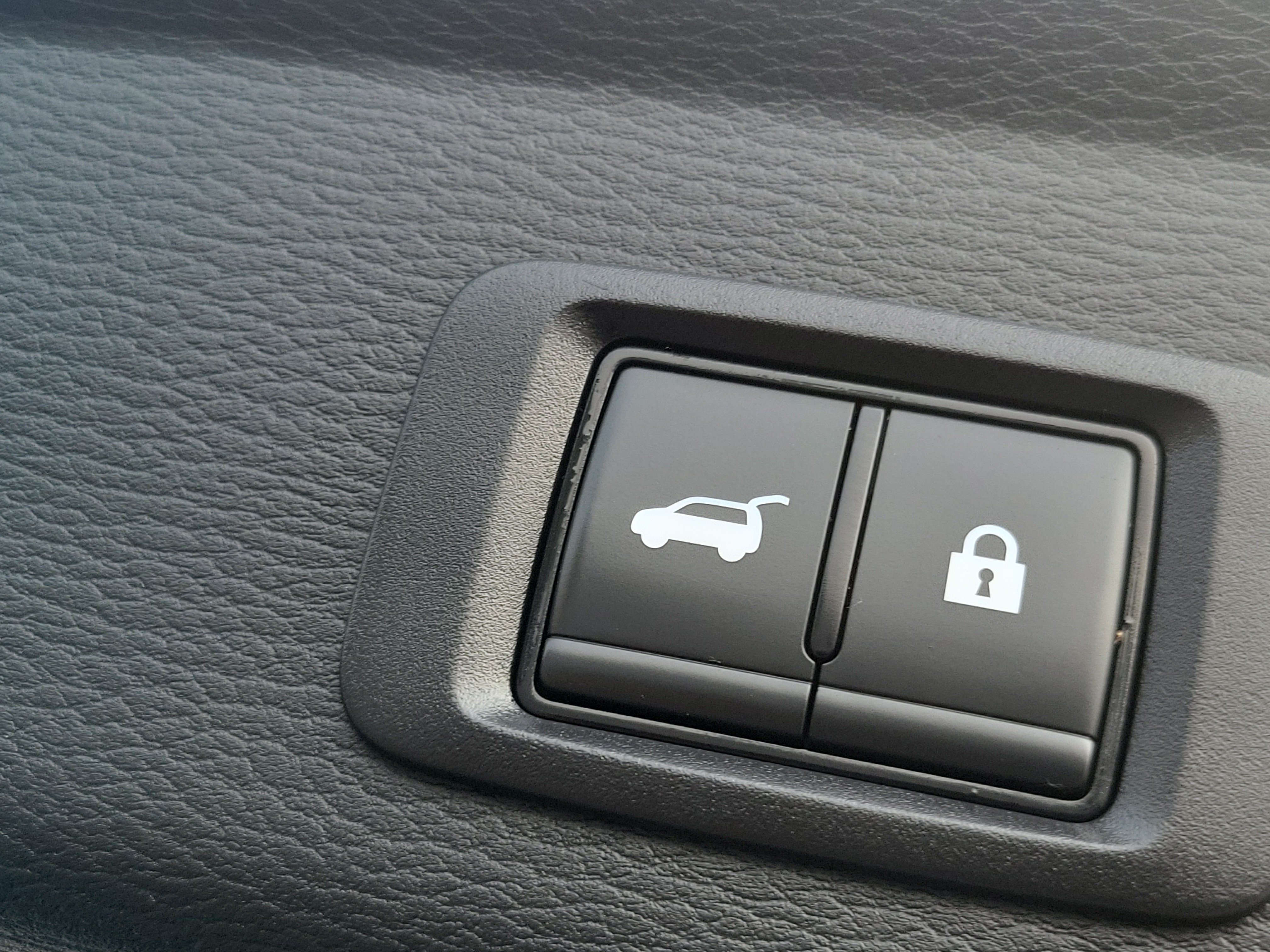Used 2025 Mitsubishi Outlander SE AWD/4WD image 10