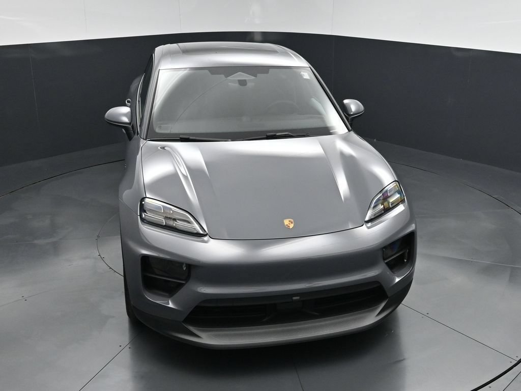 New 2025 Porsche Macan Electric RWD image 23