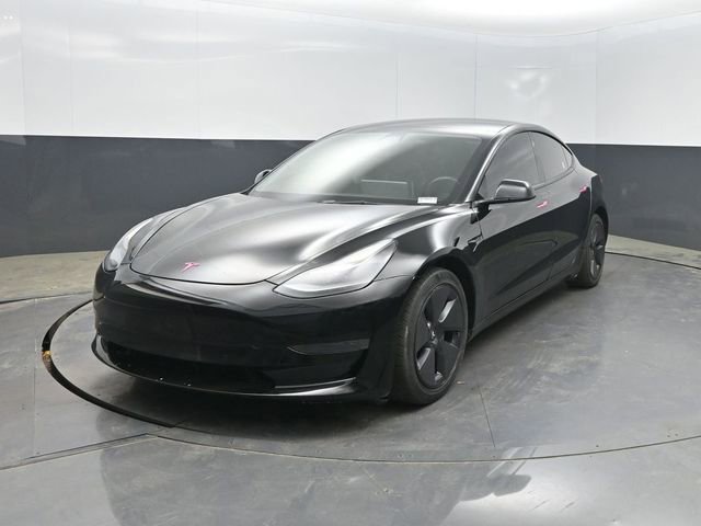 Used 2021 Tesla Model 3 Standard Range Plus image 1