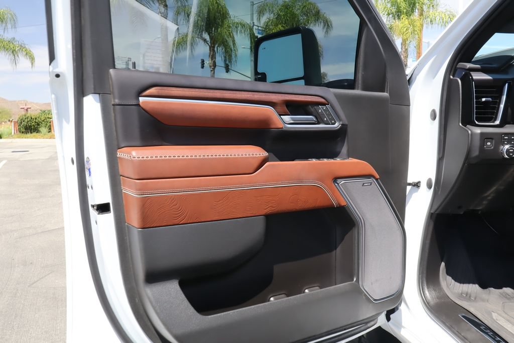 Used 2024 GMC Sierra 3500 Denali Ultimate AWD/4WD image 19