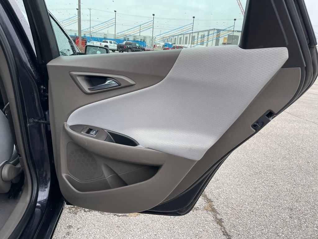 Used 2022 Chevrolet Malibu LS image 22