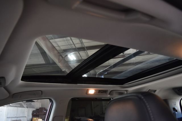 Used 2023 Nissan Pathfinder Platinum w/ Lighting Package (N93) image 39