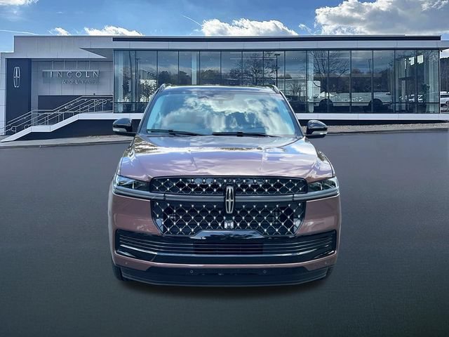 New 2027 Lincoln Navigator L Black Label w/ Black Label Special Edition AWD/4WD image 2