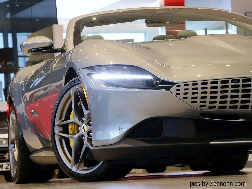 Certified 2026 Ferrari Roma Spider RWD image 20