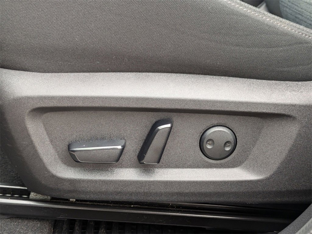 Certified 2023 Nissan Rogue SV image 15