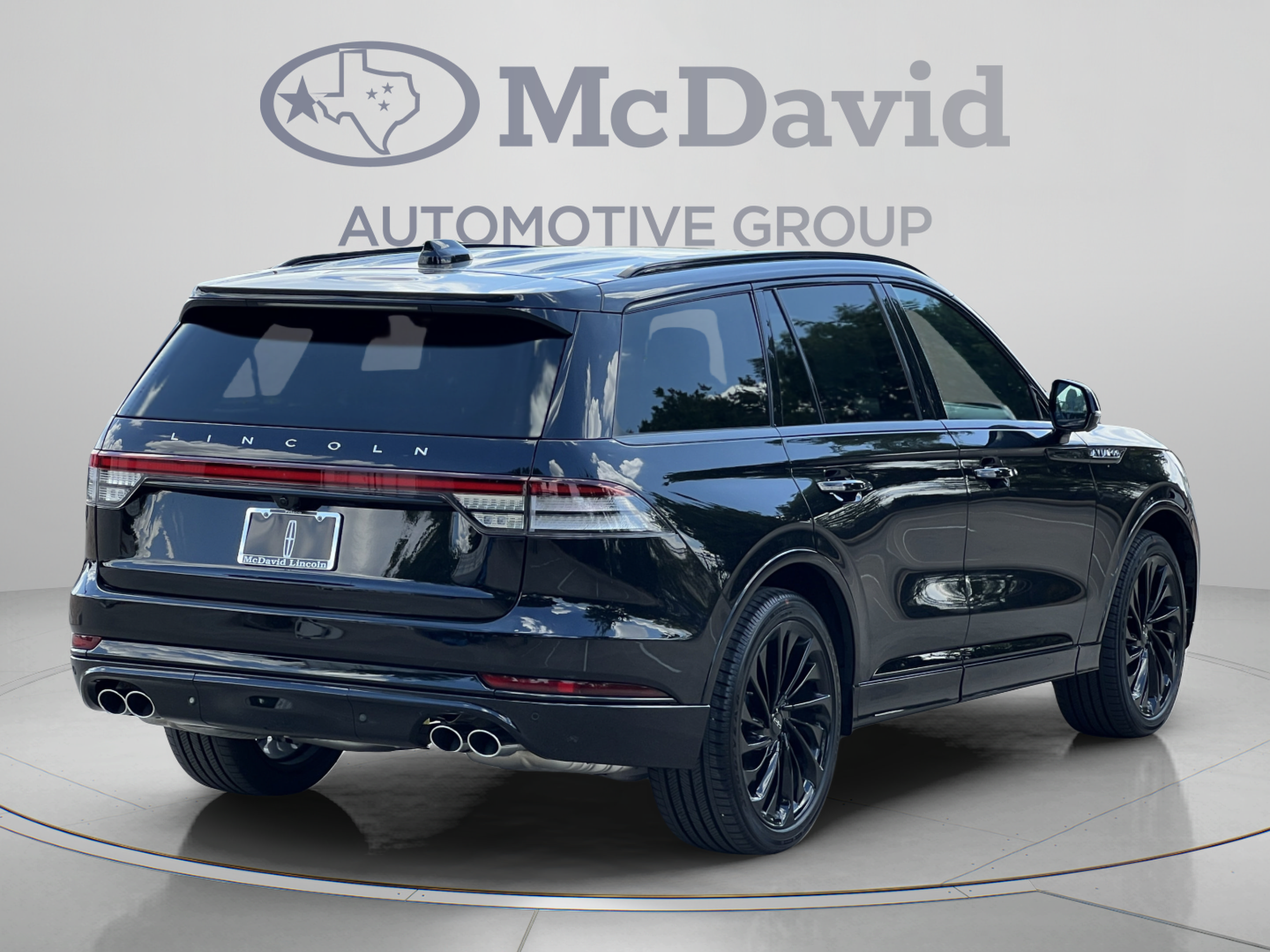 New 2026 Lincoln Aviator Reserve w/ Luxury Package RWD image 6
