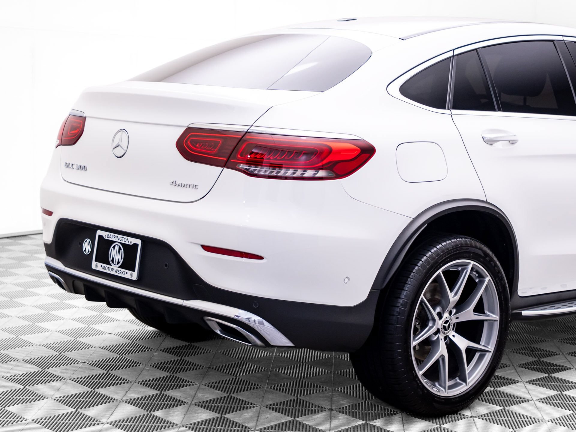 Used 2022 Mercedes-Benz GLC 300 4MATIC Coupe image 31