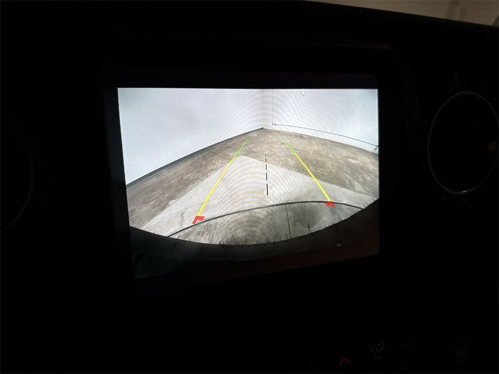 Used 2023 Jeep Wrangler Altitude image 16