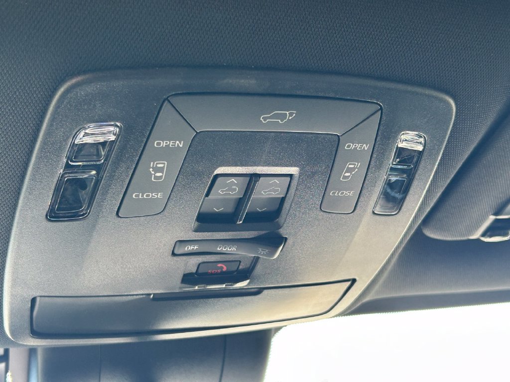 New 2026 Toyota Sienna XLE Woodland Edition AWD/4WD image 21