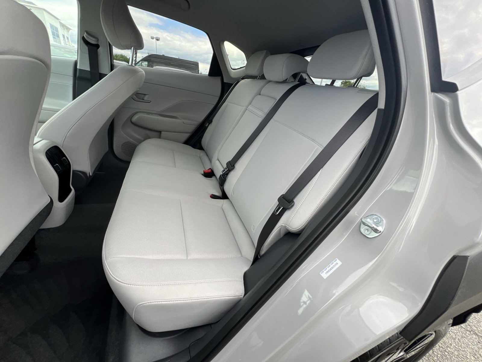 Used 2025 Hyundai Kona SEL FWD image 31