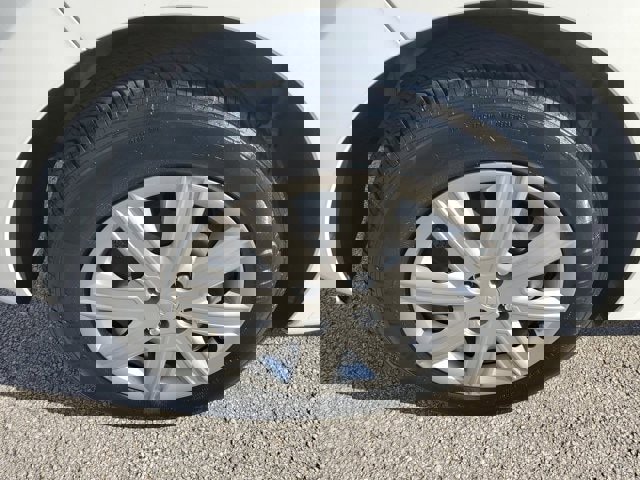 Used 2023 Kia Rio S image 9